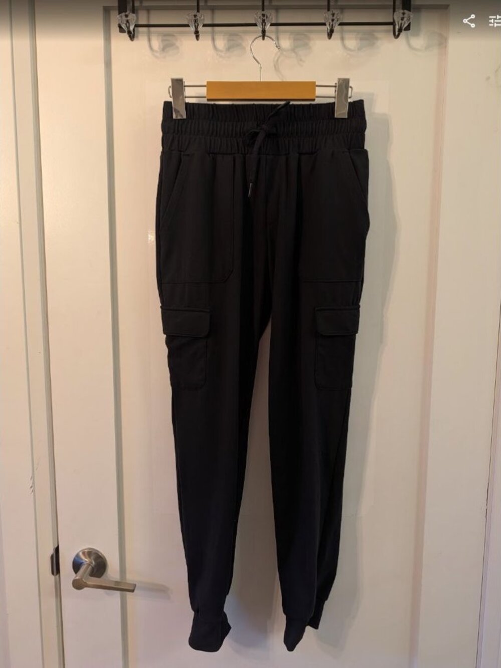 Mondetta World Outfitter Black Cargo Joggers XS